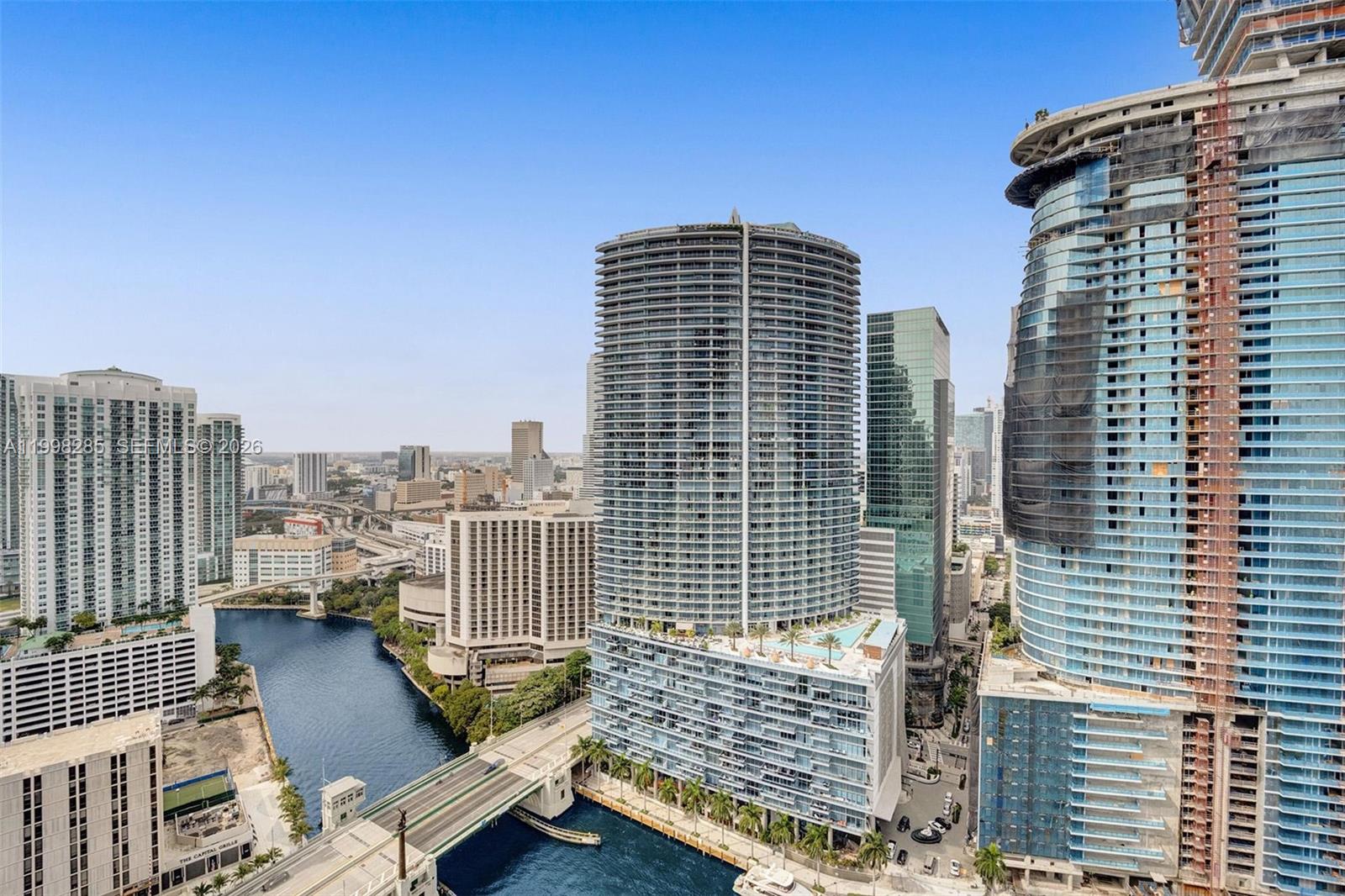 ICONBRICKELL CONDO NO 1 - Residential Lease