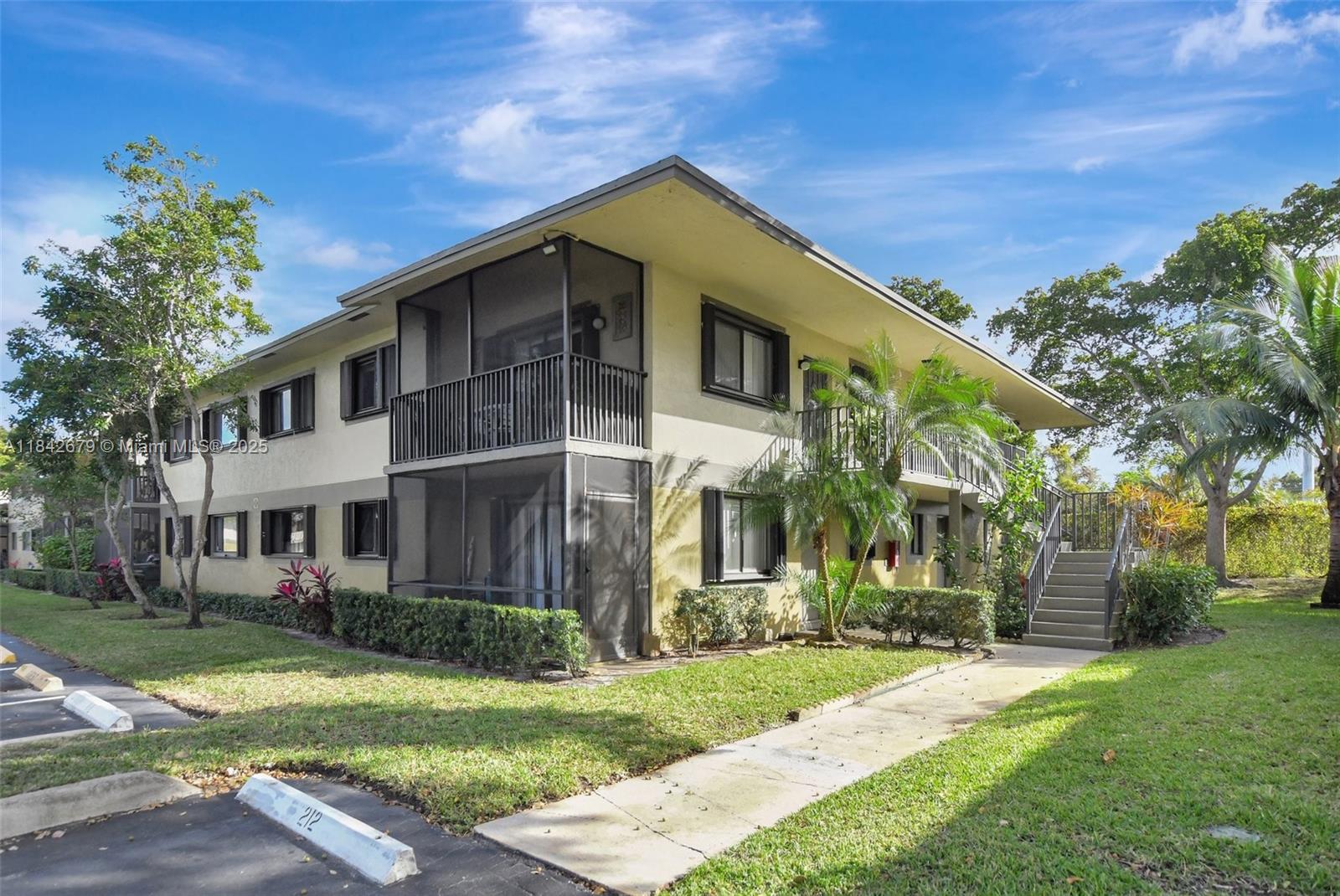 588 Trace Cir 211