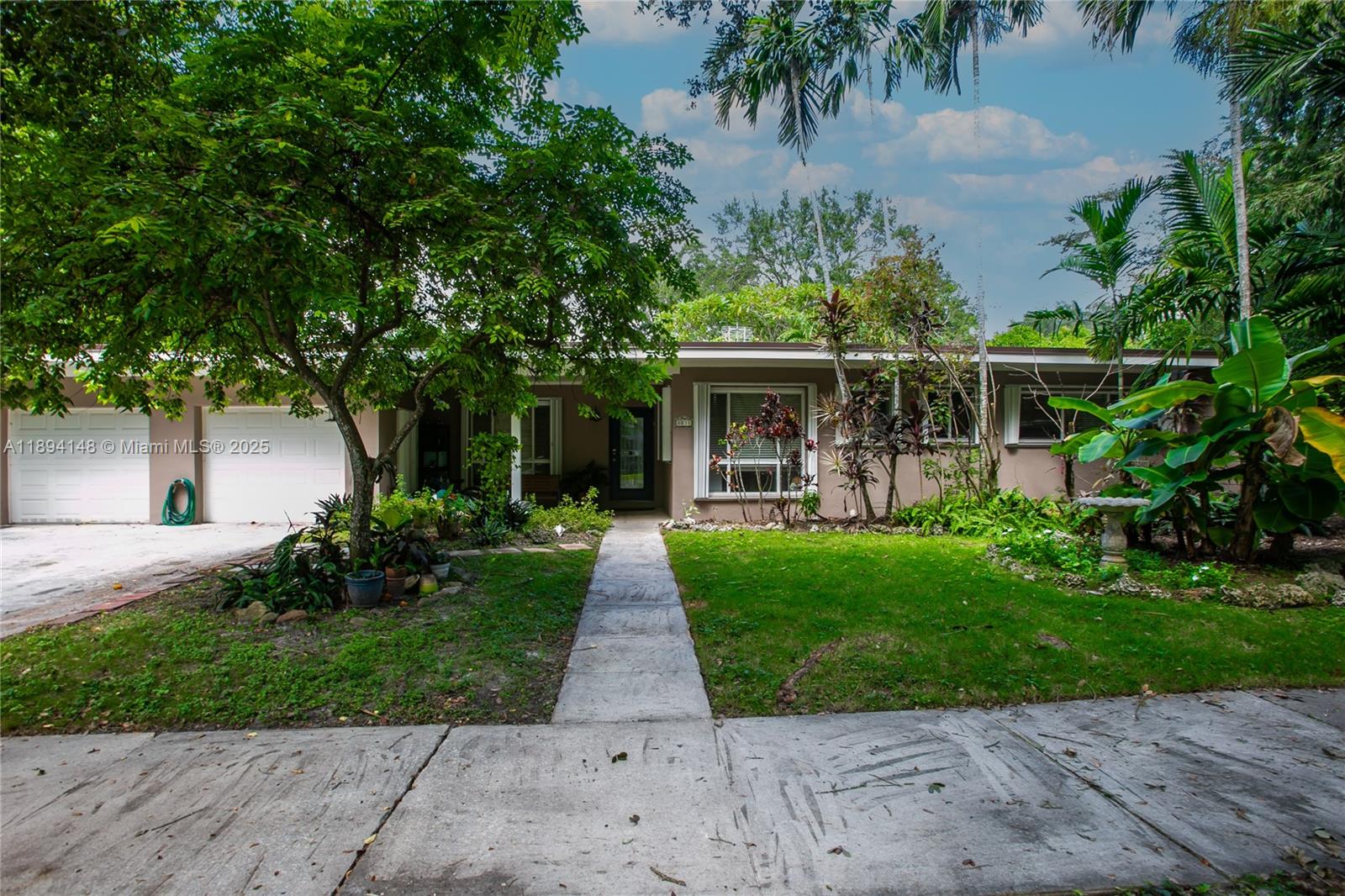 KENDAL RANCHES - Residential