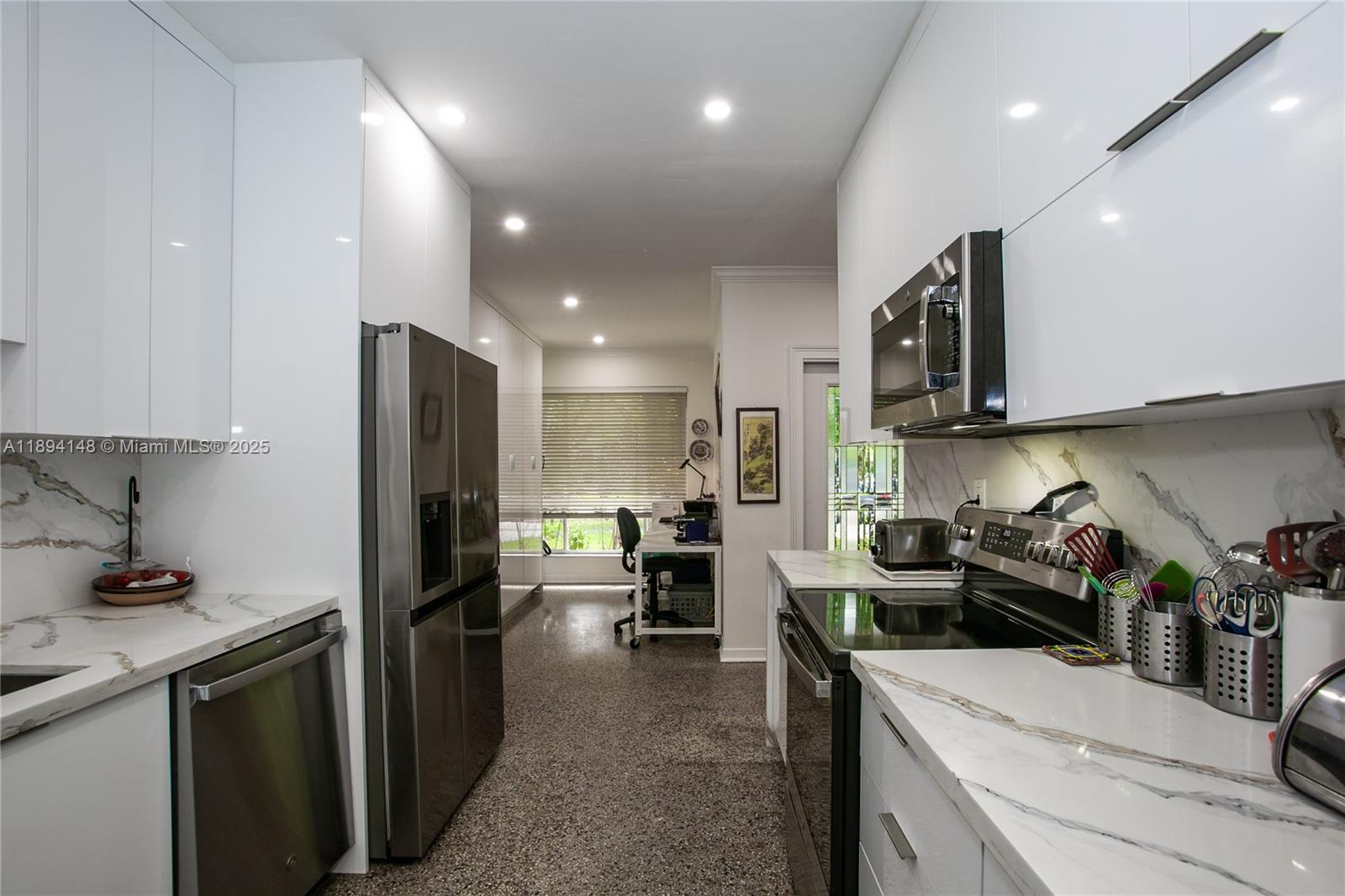 KENDAL RANCHES - Residential