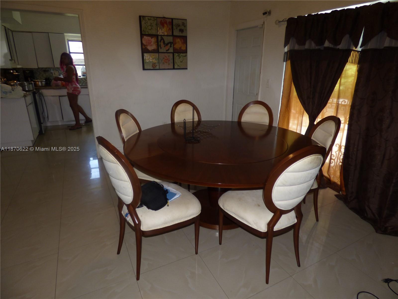 T L JOHNSON SUB IN SW1/4 - Residential