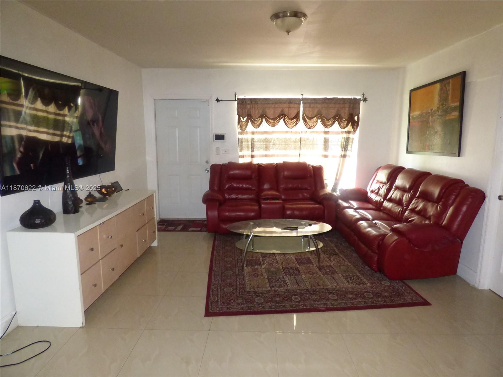 T L JOHNSON SUB IN SW1/4 - Residential