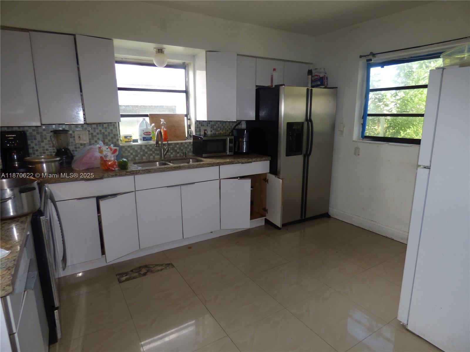 T L JOHNSON SUB IN SW1/4 - Residential