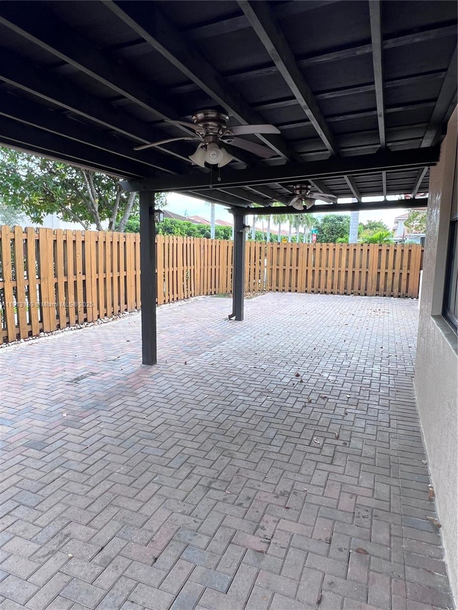 FONTAINEBLEAU WEST NORTH - Residential Lease