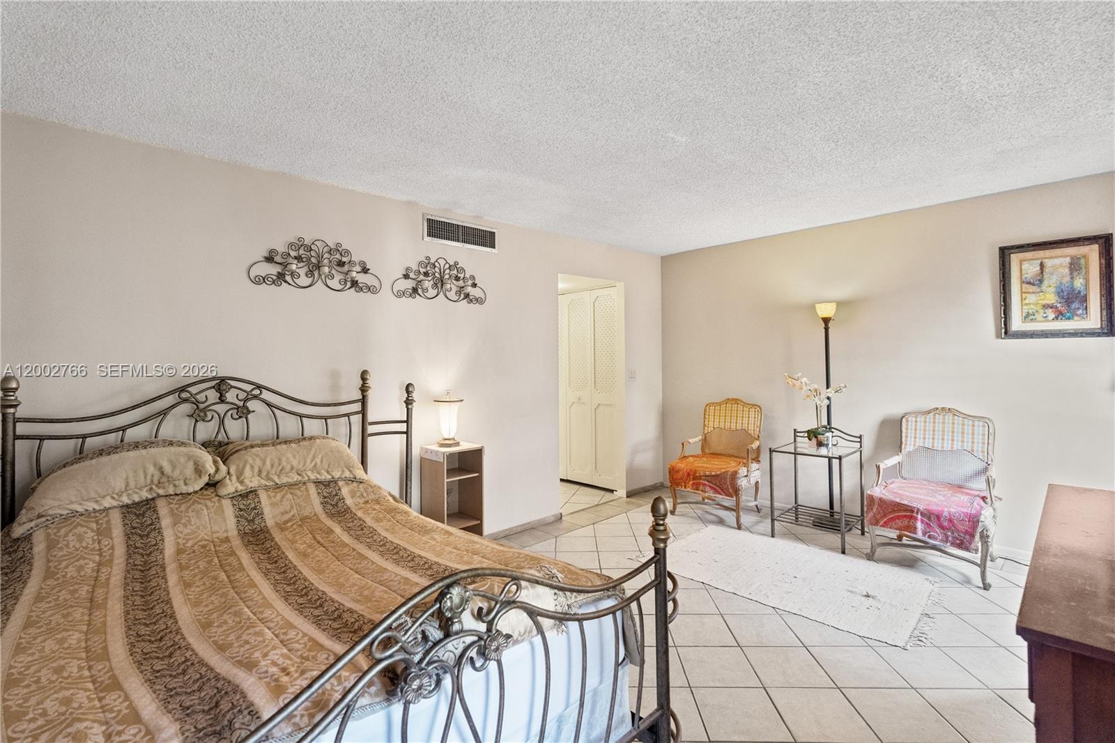 BISCAYA III CONDO - Residential