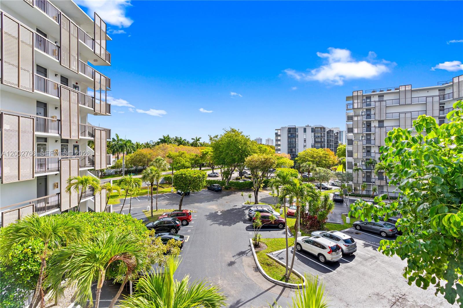 20500 W Country Club Dr 405