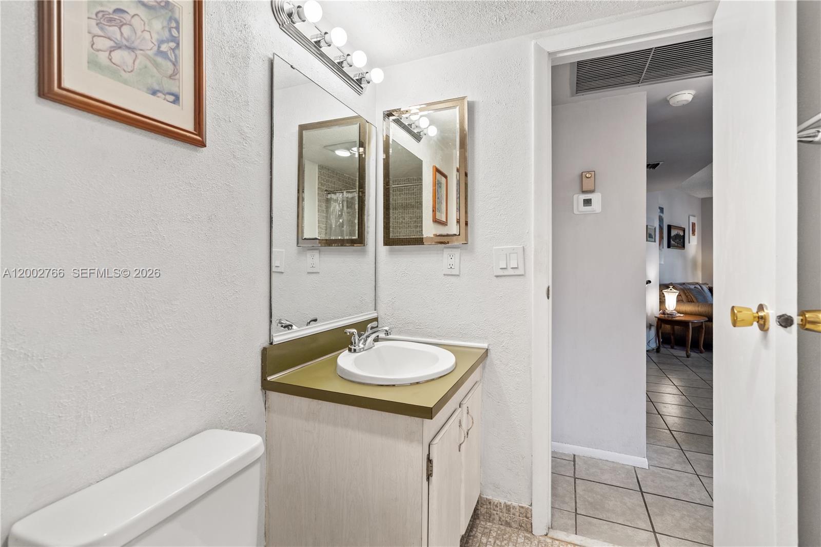 BISCAYA III CONDO - Residential