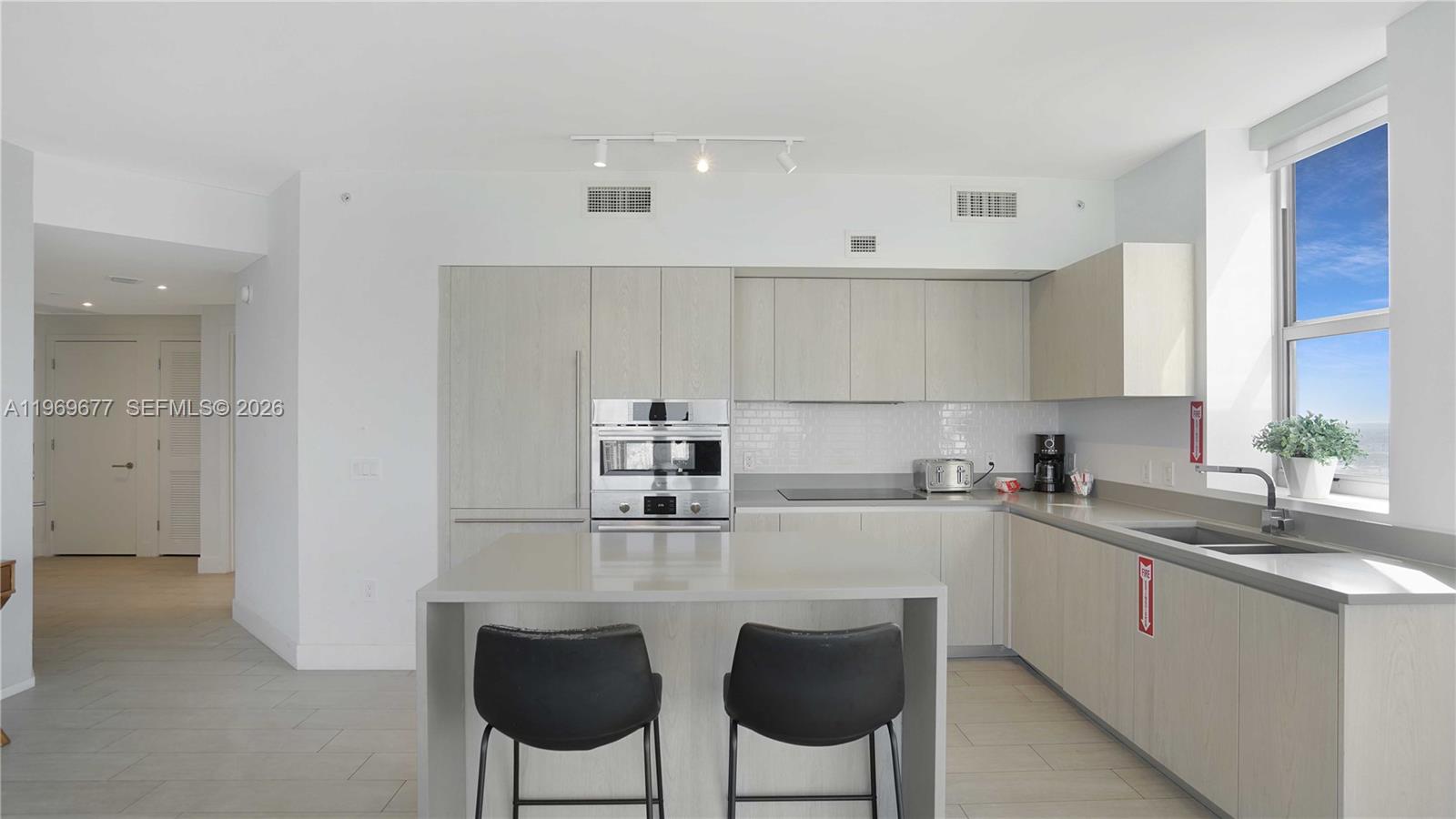 4010 SOUTH OCEAN CONDO - Residential