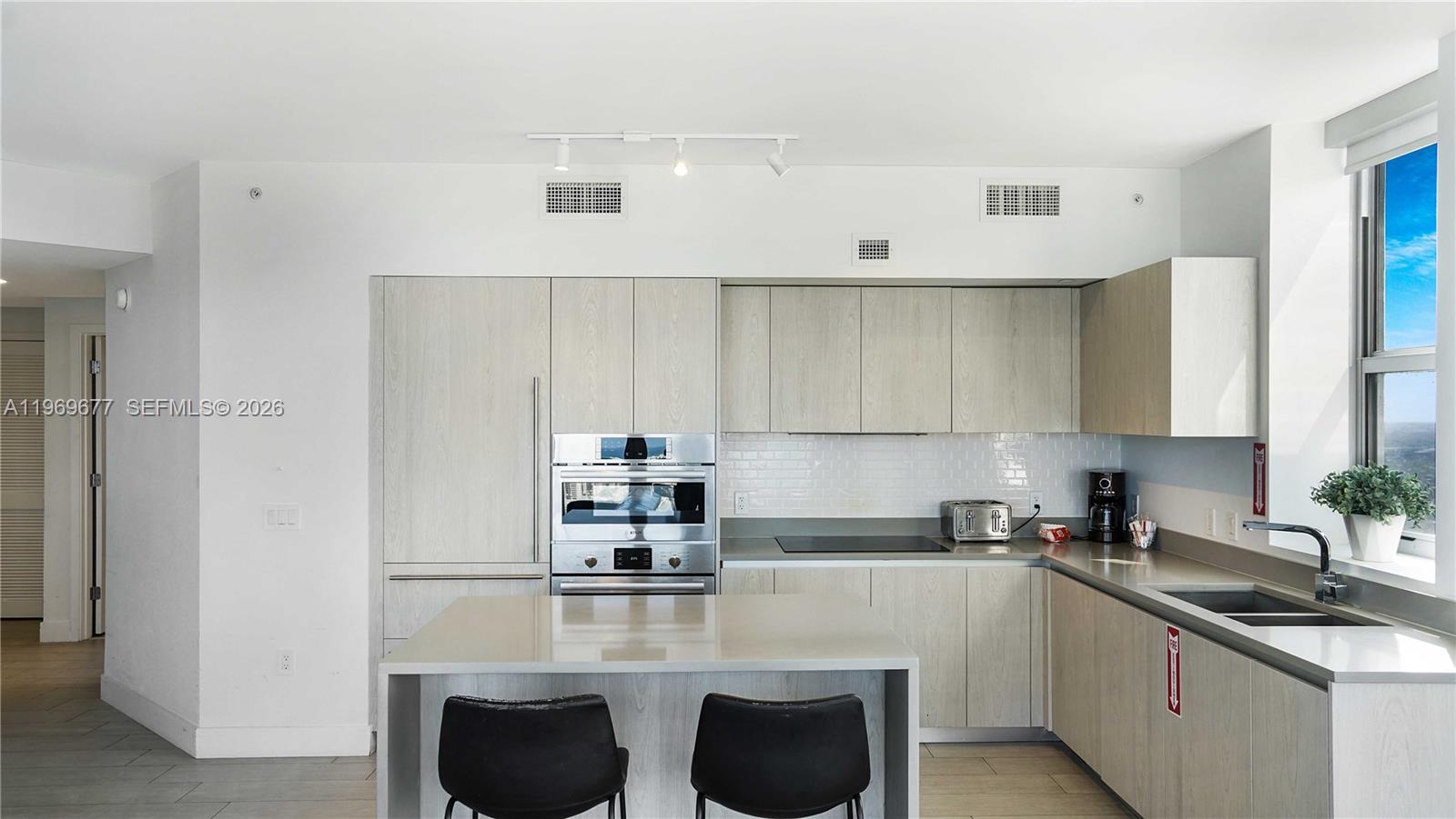 4010 SOUTH OCEAN CONDO - Residential