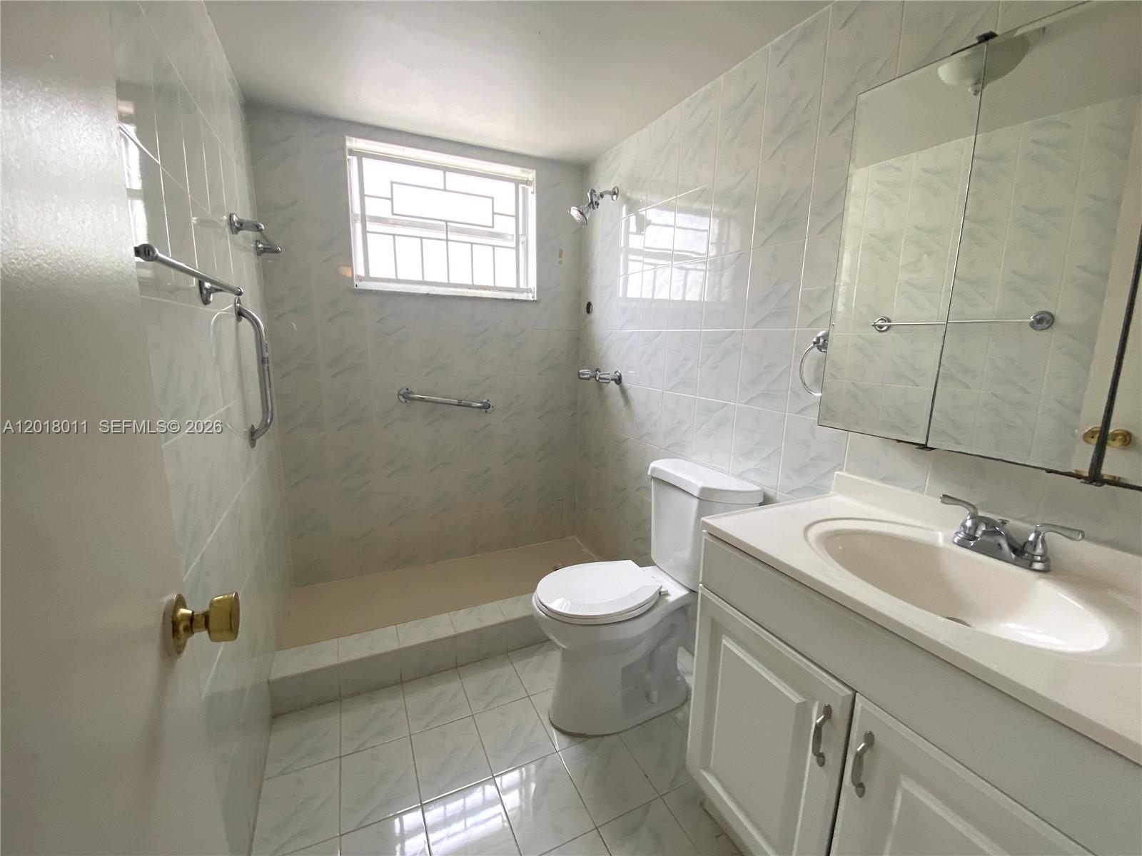 MILE APTS CONDO - Residential