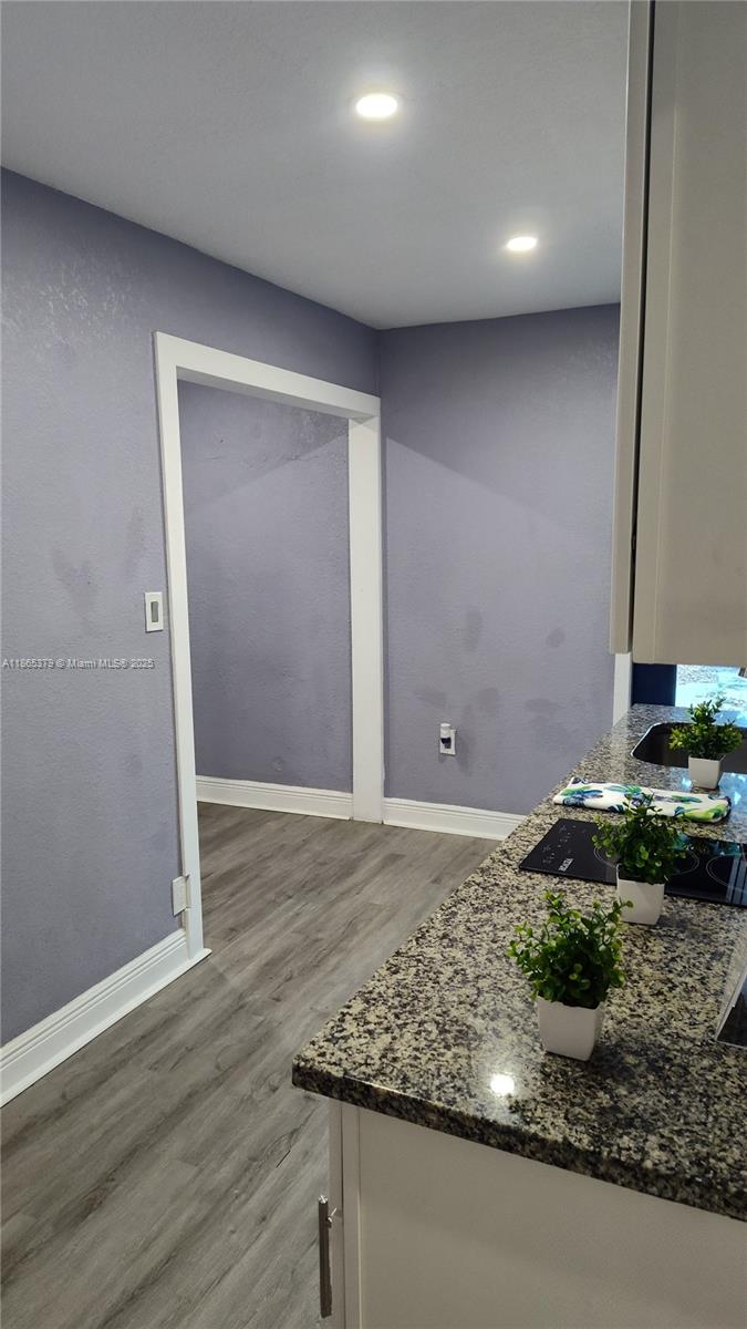 RIVIERA BEACH HEIGHTS ADD - Residential Lease