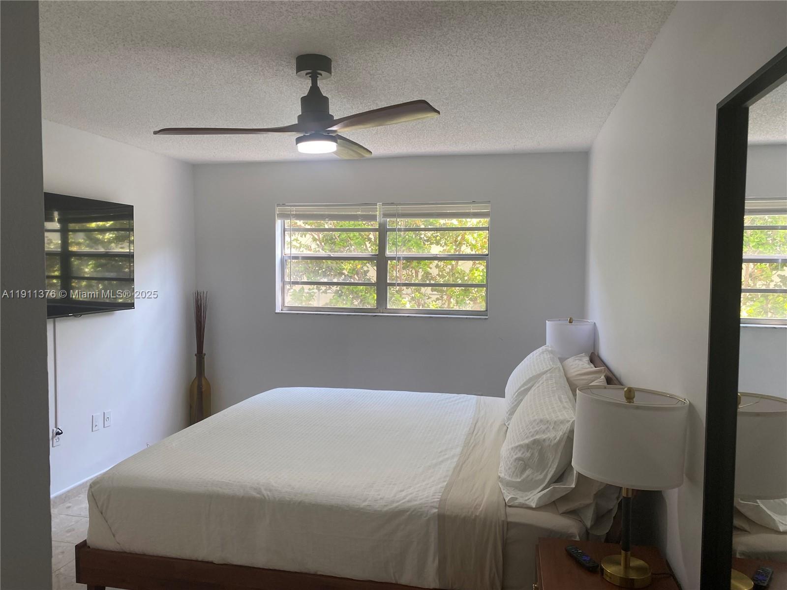 MERIDIAN TOWERS CONDO - Residential