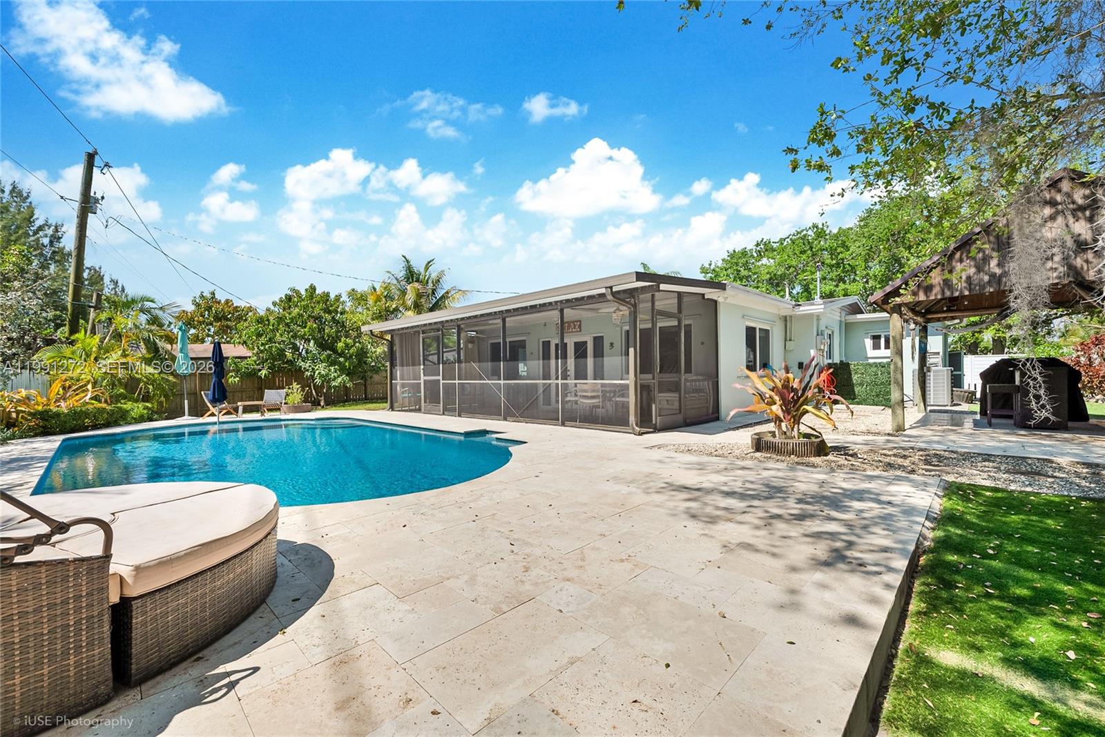 HEFTLER HOMES SUNSET PARK - Residential