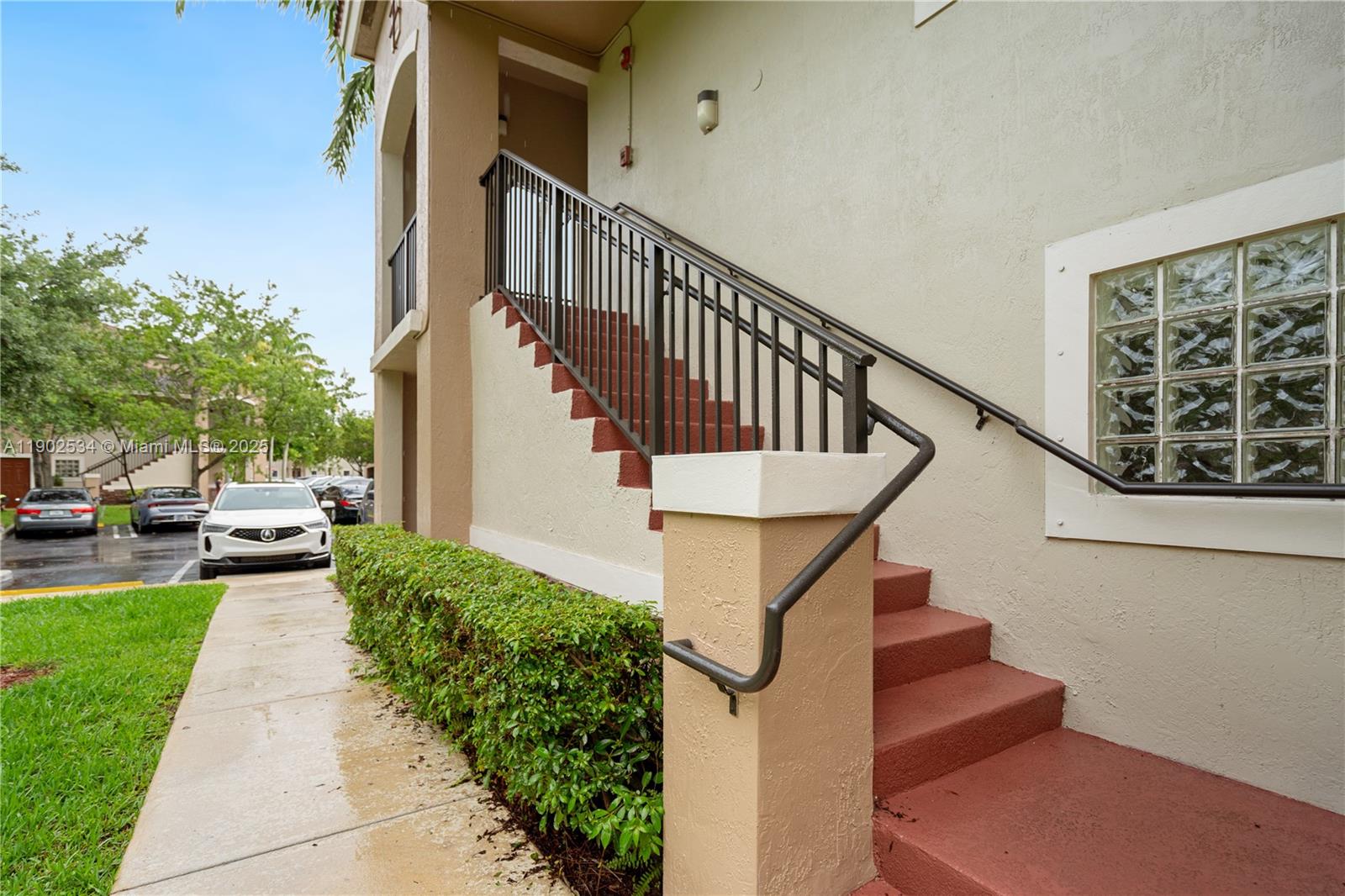 THE COURTS AT BAYSHORE II - Residential