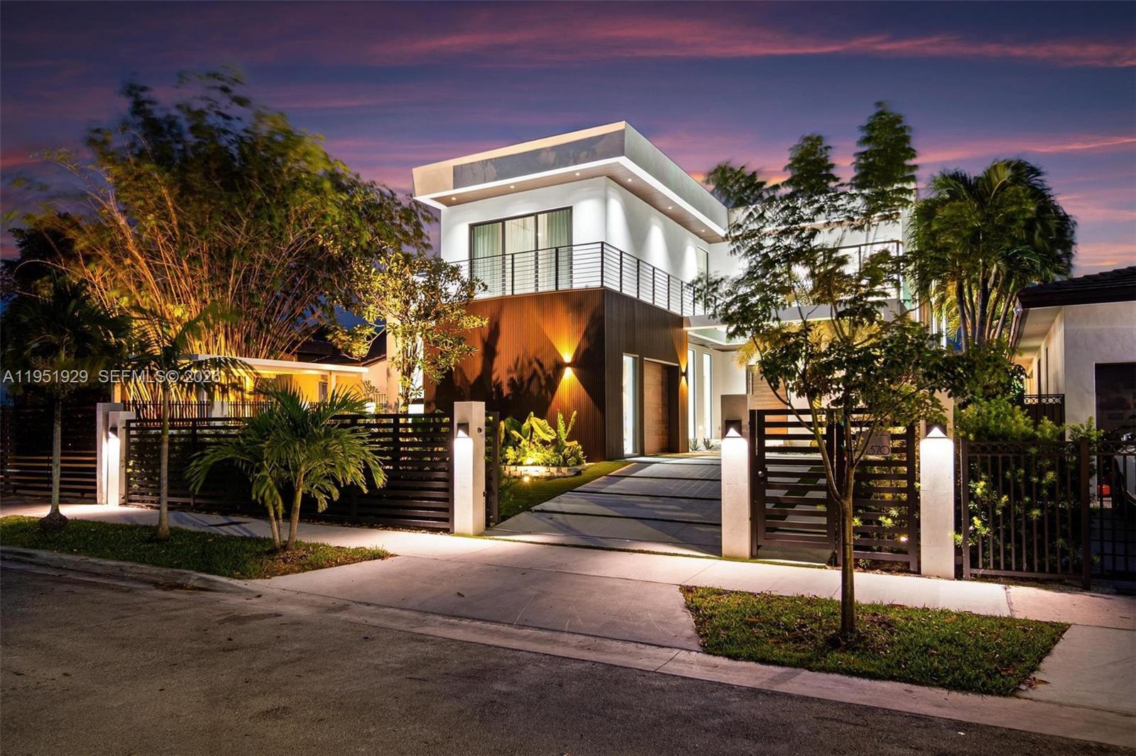 HOLLEMAN PARK PB 8-23 - Residential