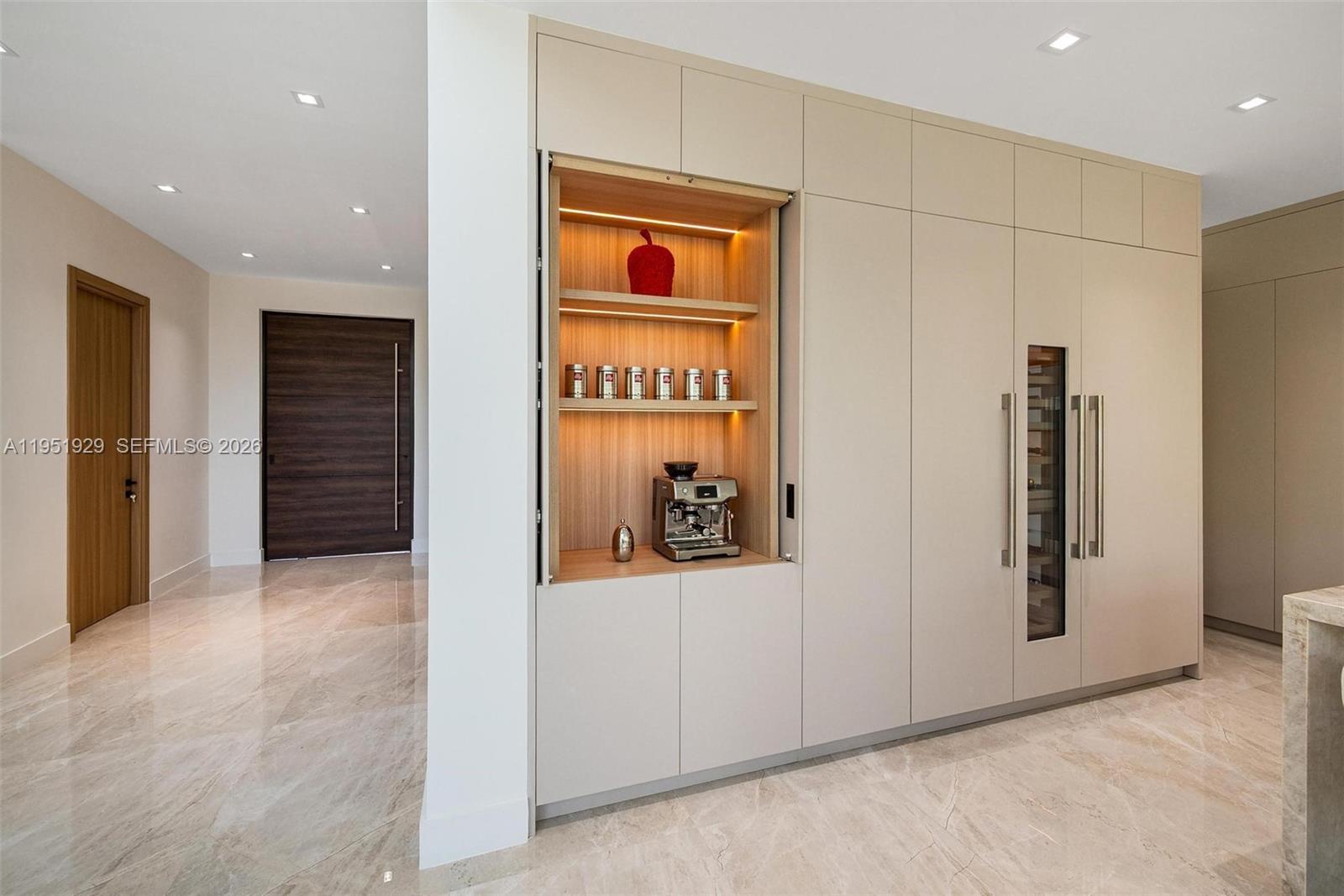 HOLLEMAN PARK PB 8-23 - Residential