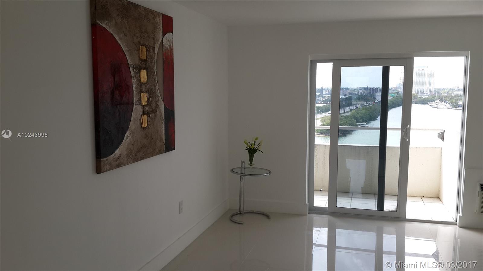 BAYSHORE YACHT & TENNIS C - Residential Lease