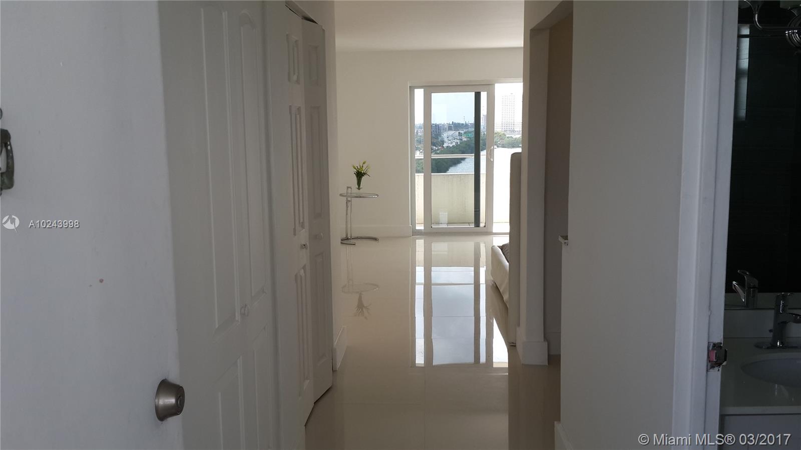 BAYSHORE YACHT & TENNIS C - Residential Lease