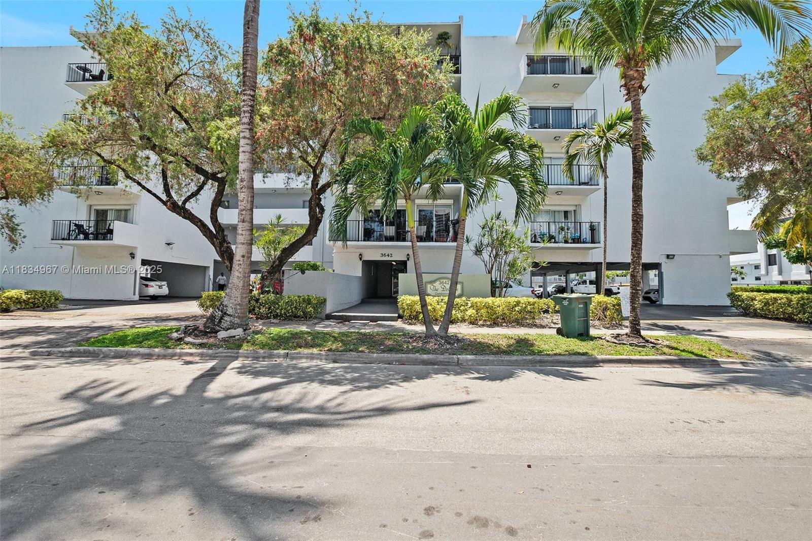 Views/Location! This corner unit, 2 bedroom 1.5 bathroom is renovated with water views on the top floor (5th), from 2 separate balconies, one in the master bedroom and other in living room.Hardwood floors, marble kitchen countertops/backsplash, upgraded Samsung appliances. Condo has a beach cottage style.Centralized location between Miami and Ft Lauderdale.Walking distance to beach. Private gated community,24hr police surveillance.Building has pool,laundry facility,dock.This unit is bright and has a constant gentle sea breeze. Only 1100ft to the Intracoastal Waterway with no fixed bridges!2025 roof/building plumbing,2020 appliances,2016 A/C.