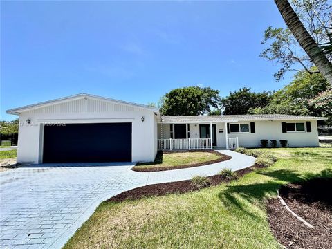 8890 SW 155th Ter Palmetto Bay FL 33157