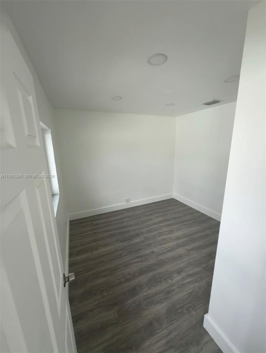 KEW GARDENS - Residential Lease