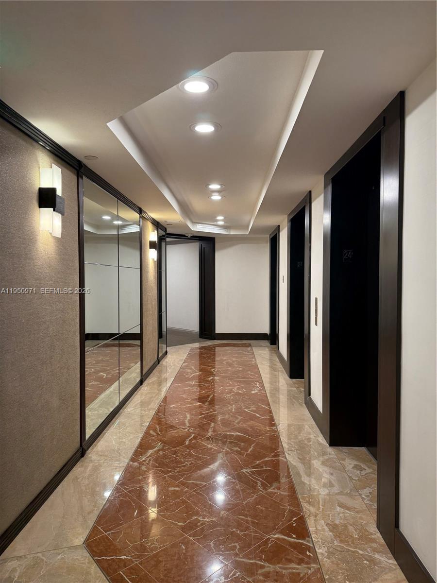 4000 ISL BLVD WILLIAMS IS - Residential