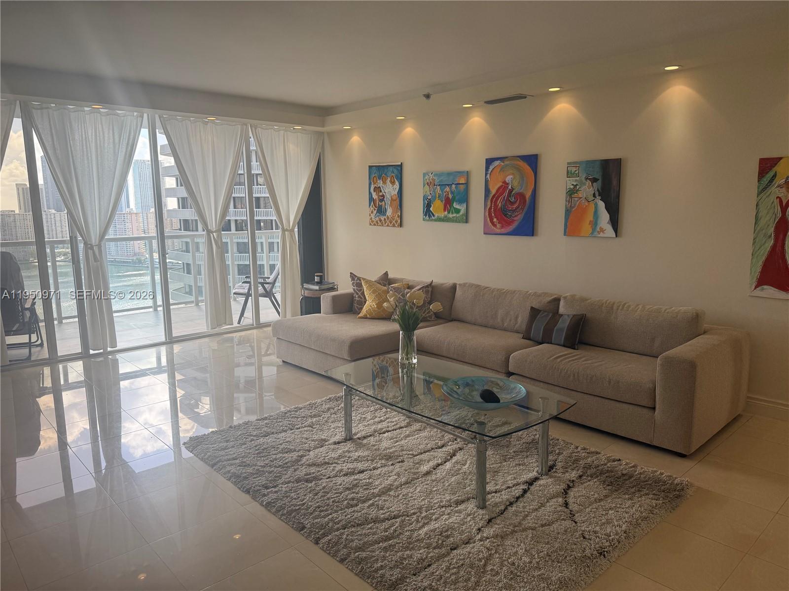 4000 ISL BLVD WILLIAMS IS - Residential