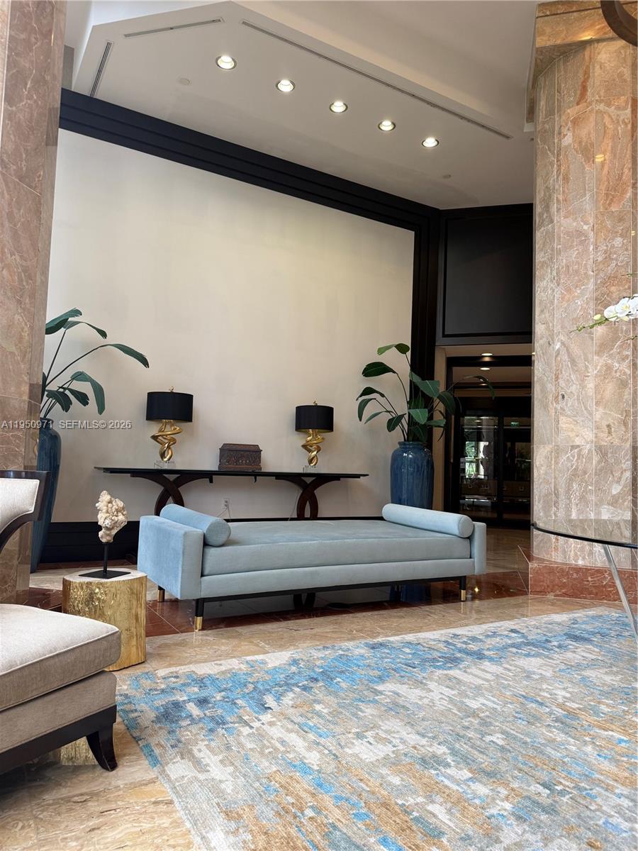 4000 ISL BLVD WILLIAMS IS - Residential