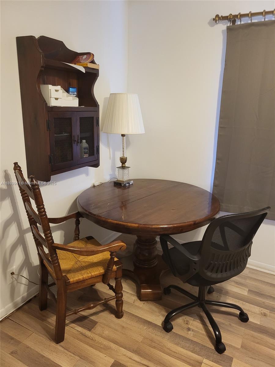 MEADOWBROOK LAKES CONDO - Residential Lease