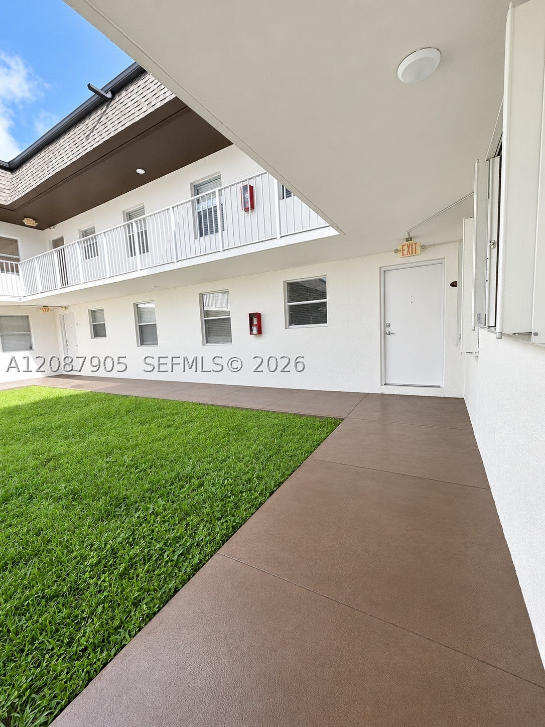 8475 SW 94th St 108E