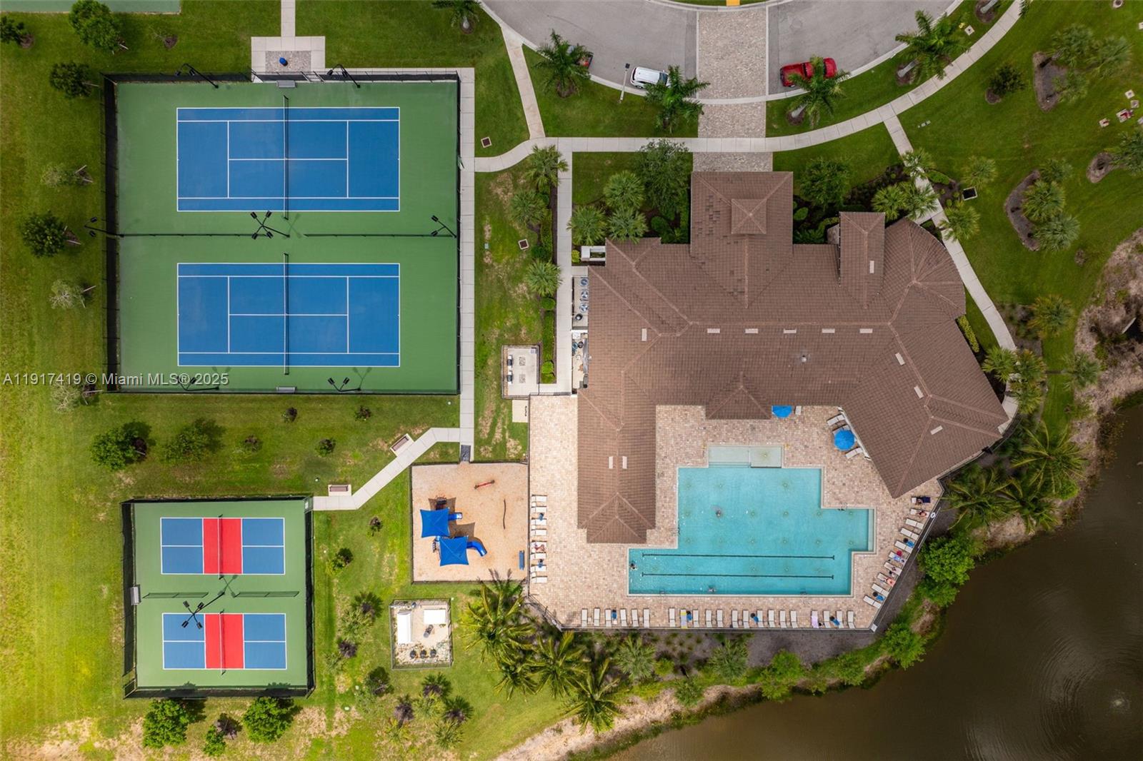 PORTICO - Residential