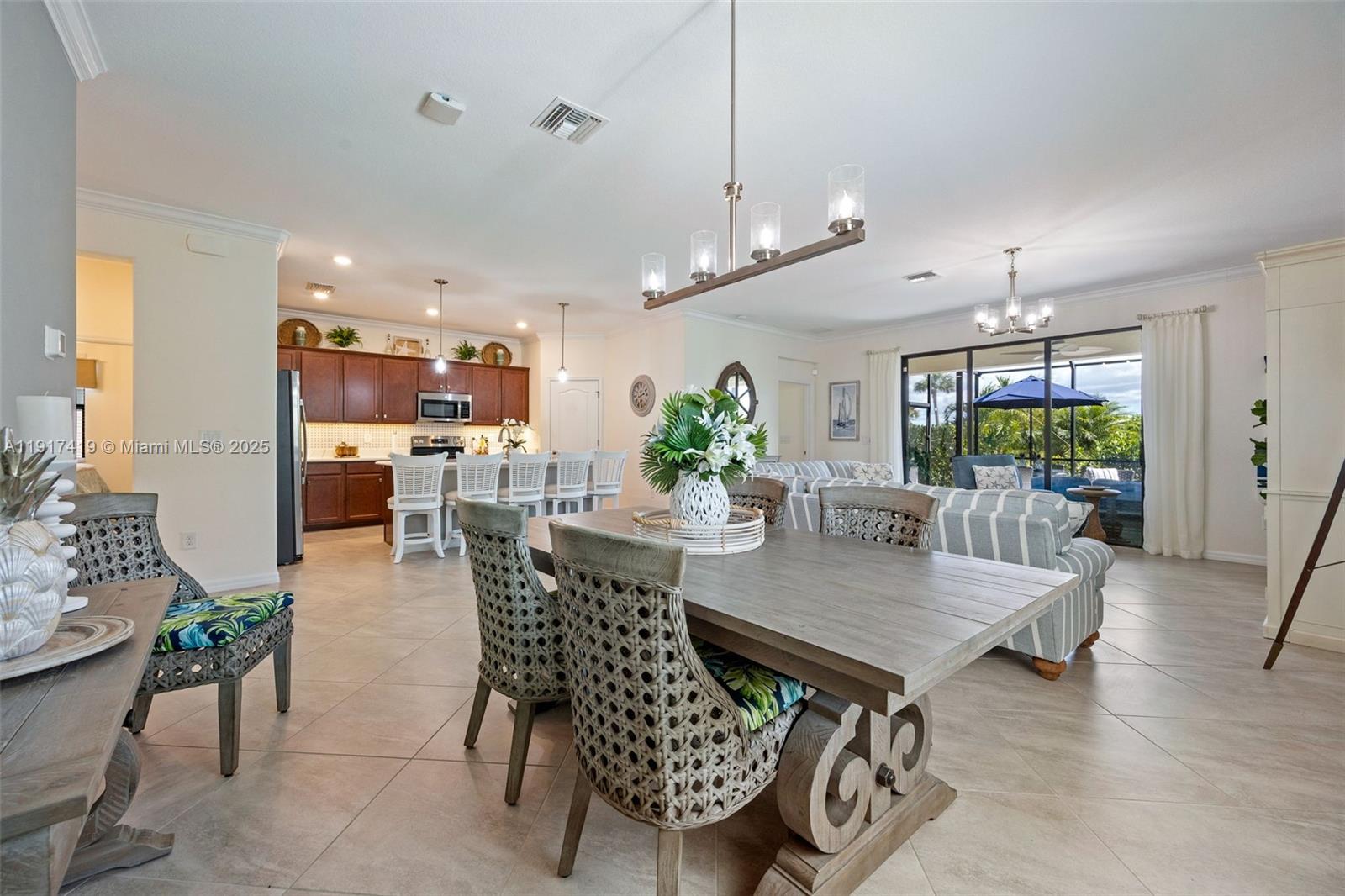 PORTICO - Residential