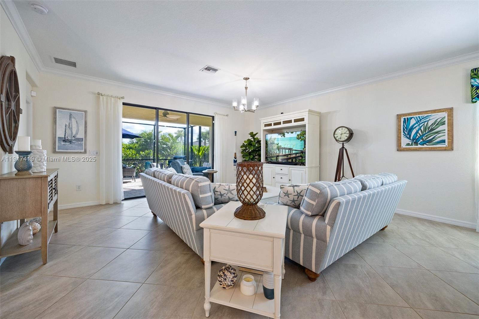 PORTICO - Residential