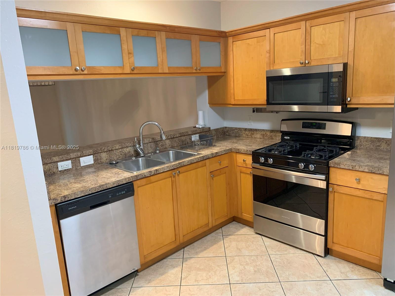 Property for Sale at 10911 Jewel Box Ln, Tamarac, Broward County, Florida - Bedrooms: 2 
Bathrooms: 3  - $375,000