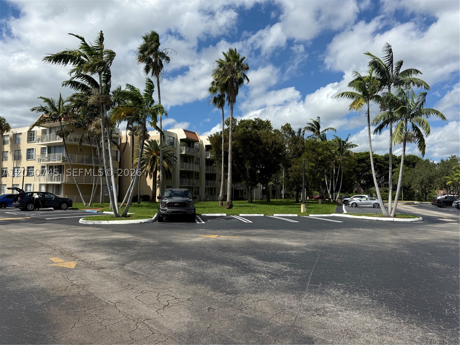 13100 SW 92nd Ave A-PH7