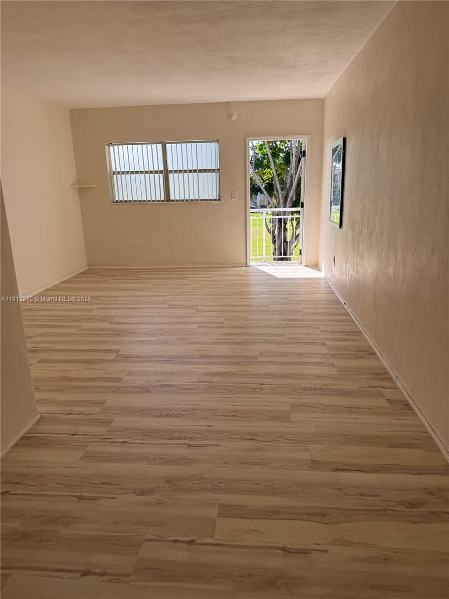 LA SALLE CONDO - Residential Lease