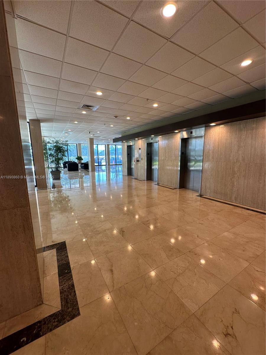 COASTAL TOWERS CONDO - Residential Lease