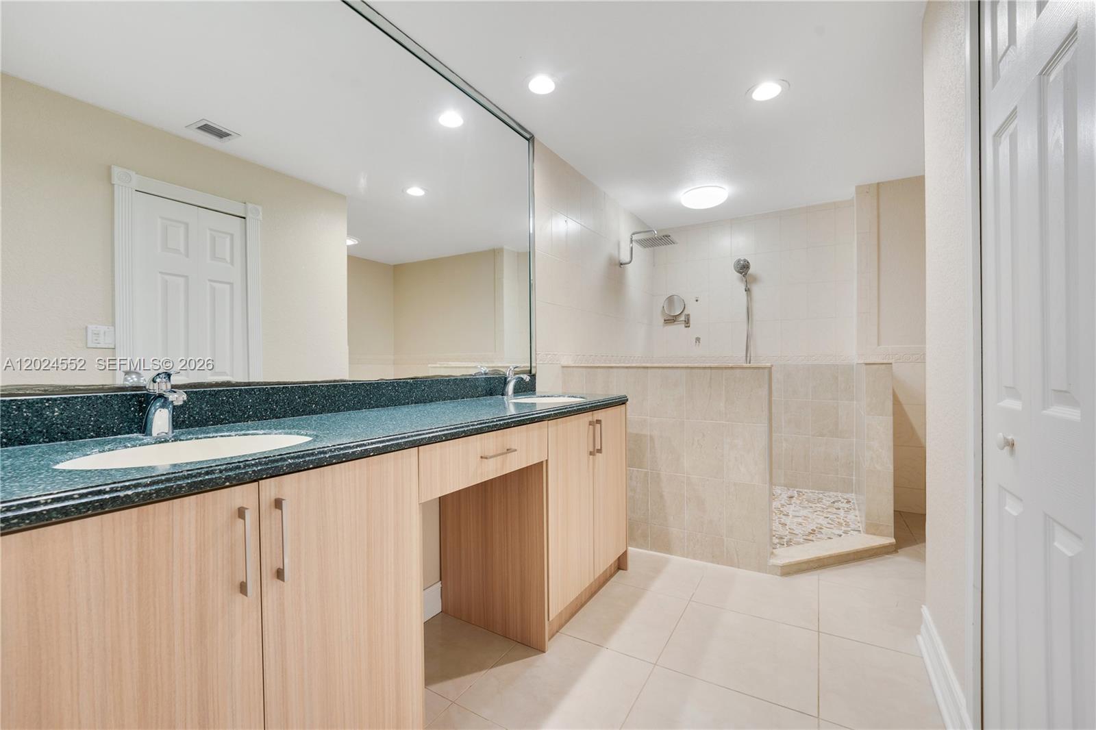 COSTA DEL SOL CONDO NO 3 - Residential Lease