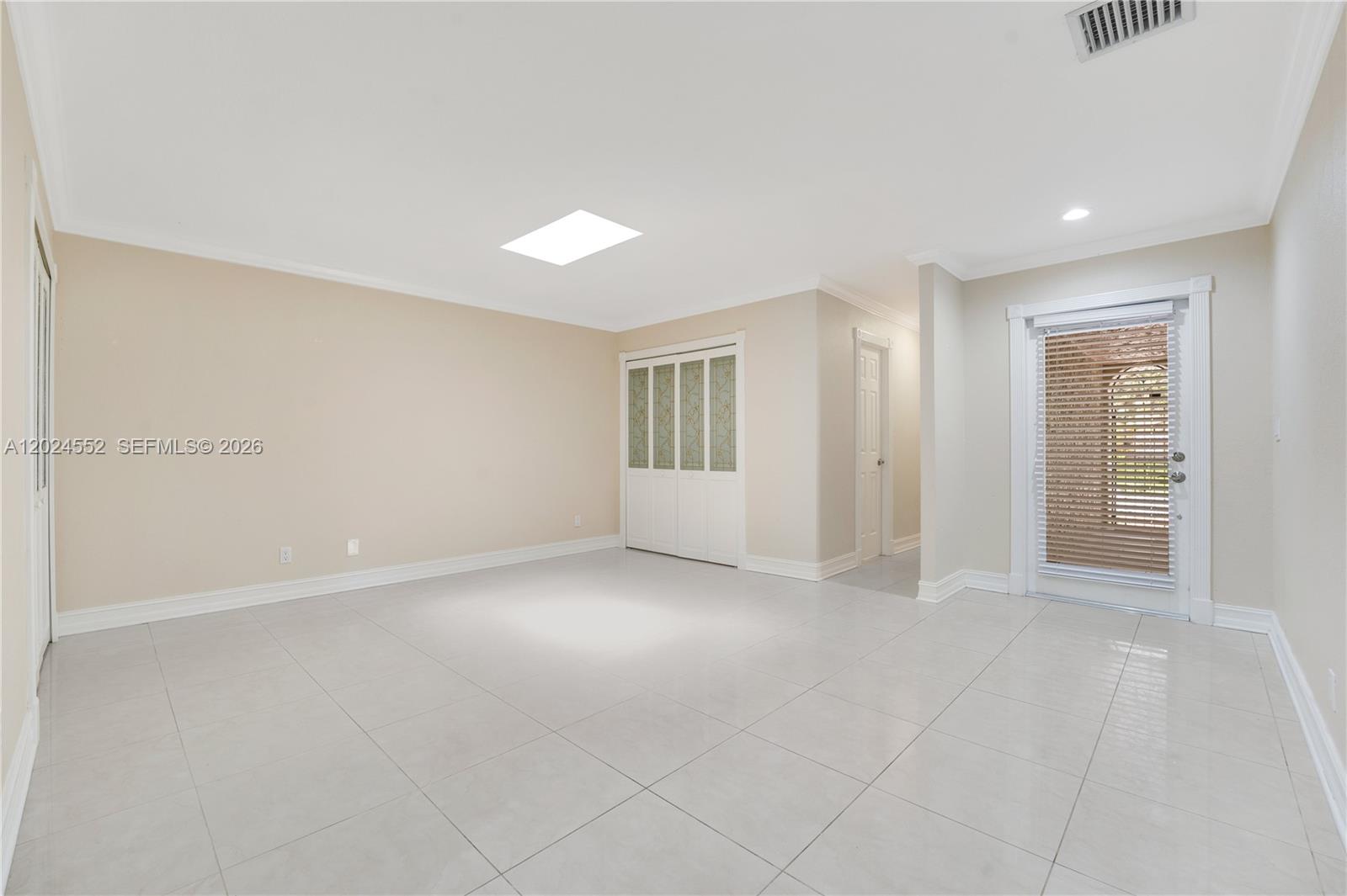 3719 Estepona Ave 18A1