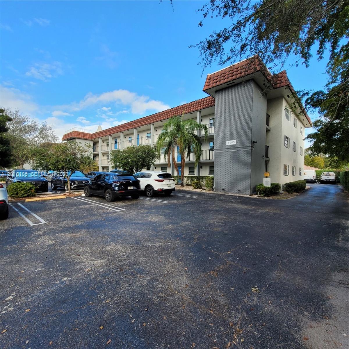 8605 W Sample Rd 111