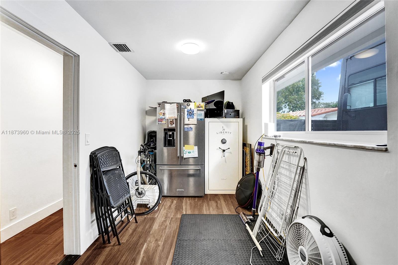 HOLLYWOOD HILLS NORTH SEC - Residential