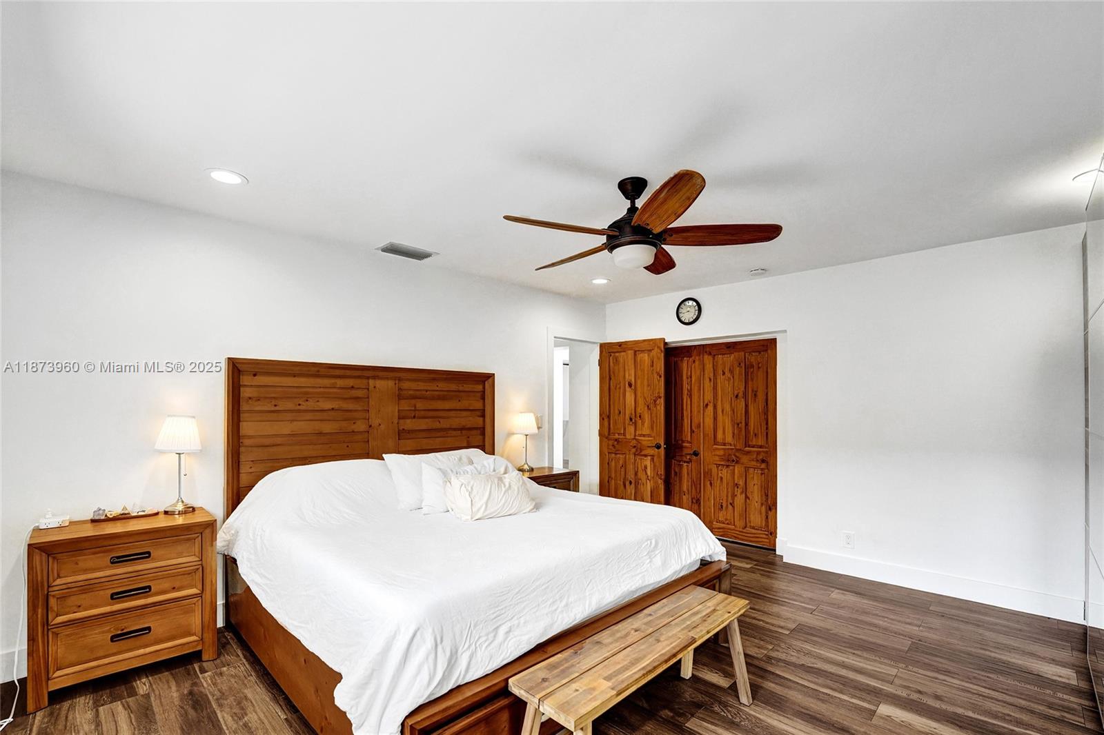 HOLLYWOOD HILLS NORTH SEC - Residential