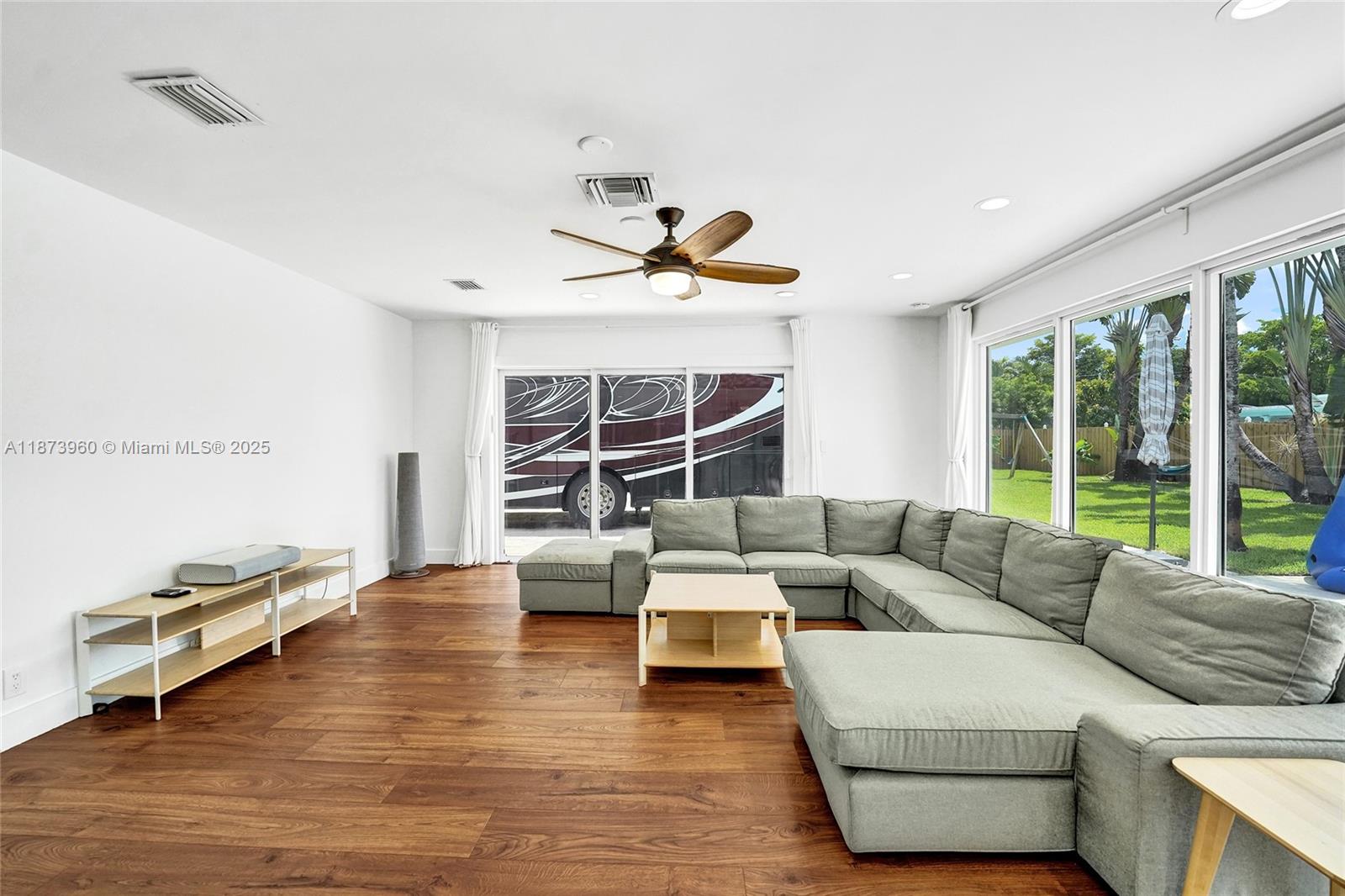 HOLLYWOOD HILLS NORTH SEC - Residential