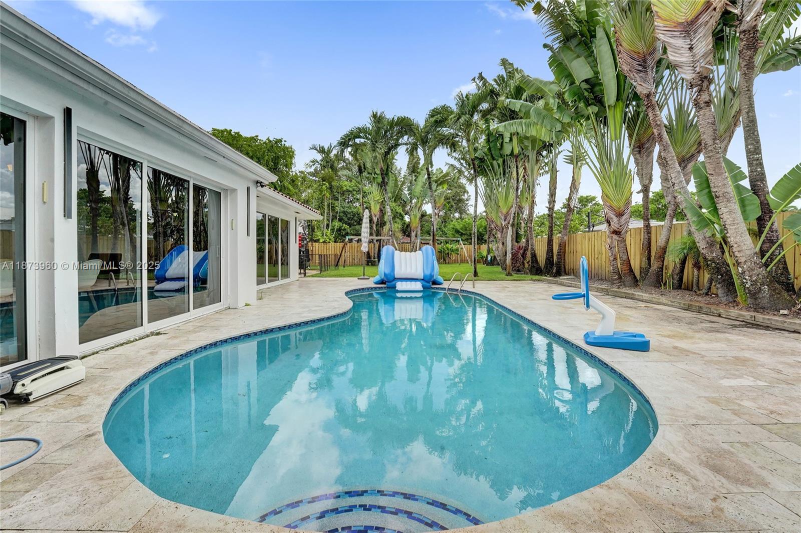 HOLLYWOOD HILLS NORTH SEC - Residential