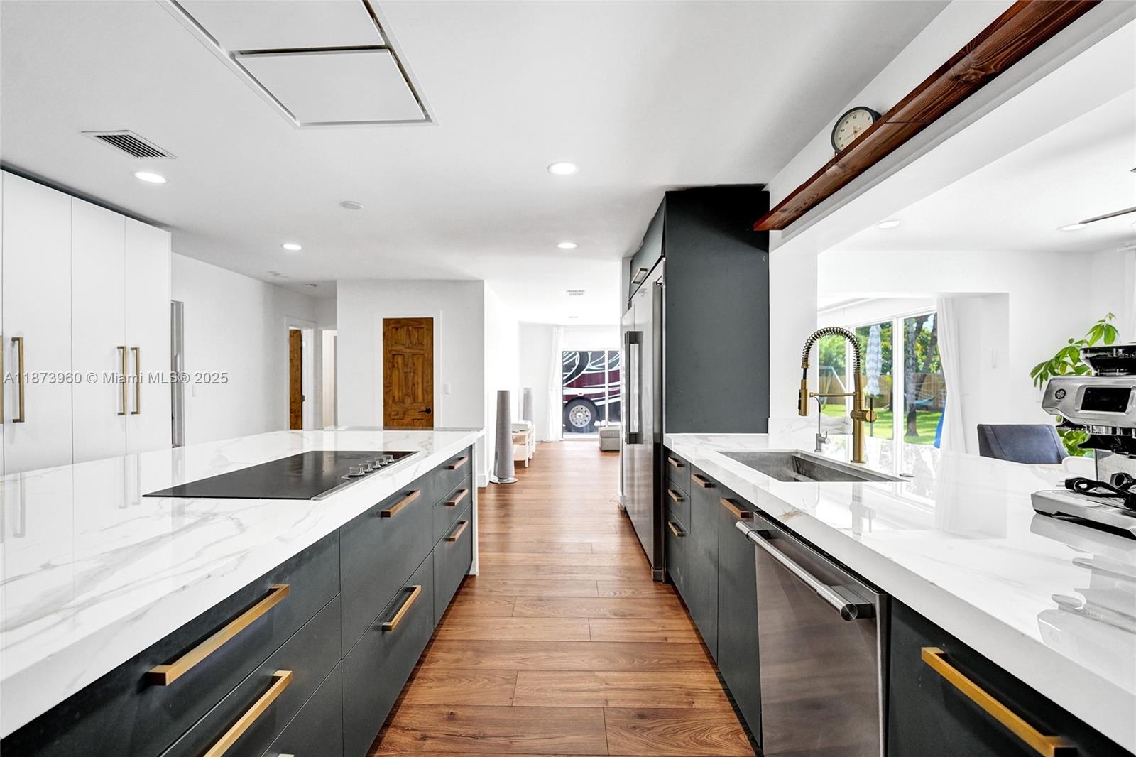 HOLLYWOOD HILLS NORTH SEC - Residential