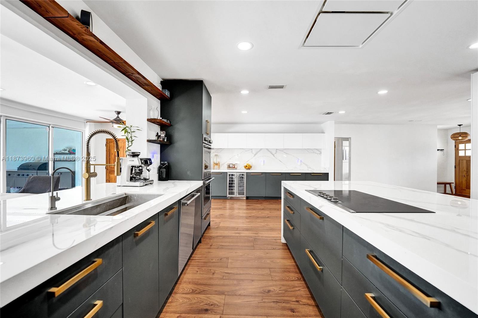 HOLLYWOOD HILLS NORTH SEC - Residential