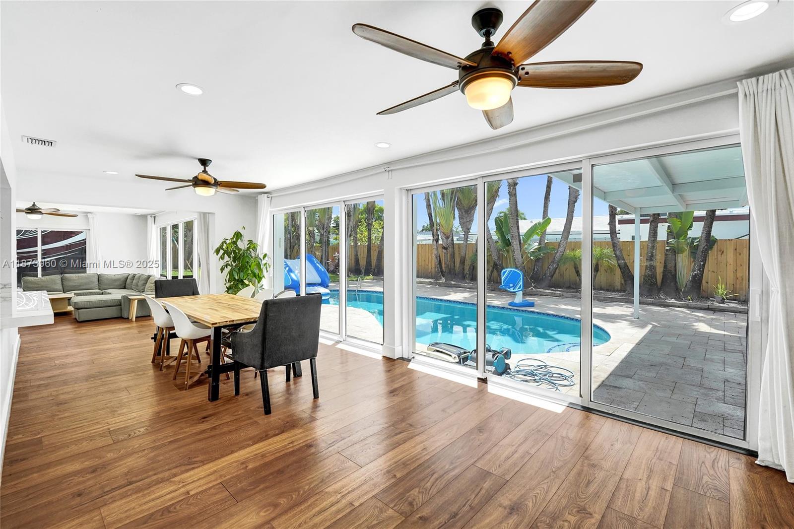 HOLLYWOOD HILLS NORTH SEC - Residential