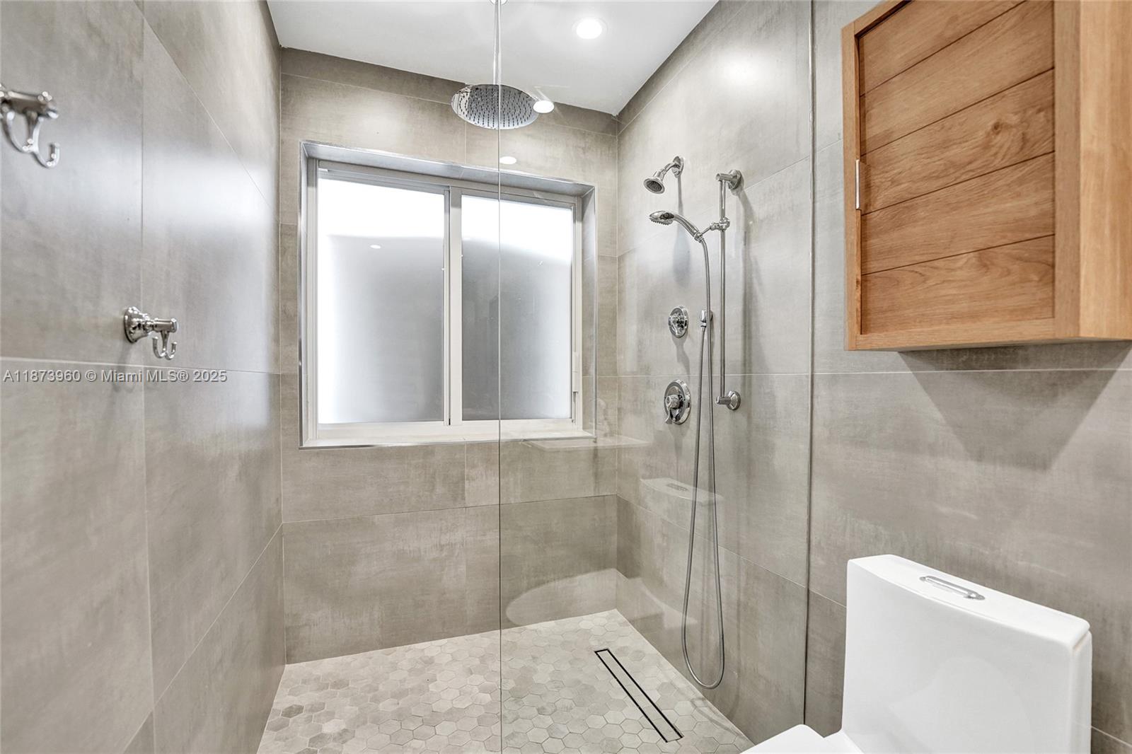 HOLLYWOOD HILLS NORTH SEC - Residential