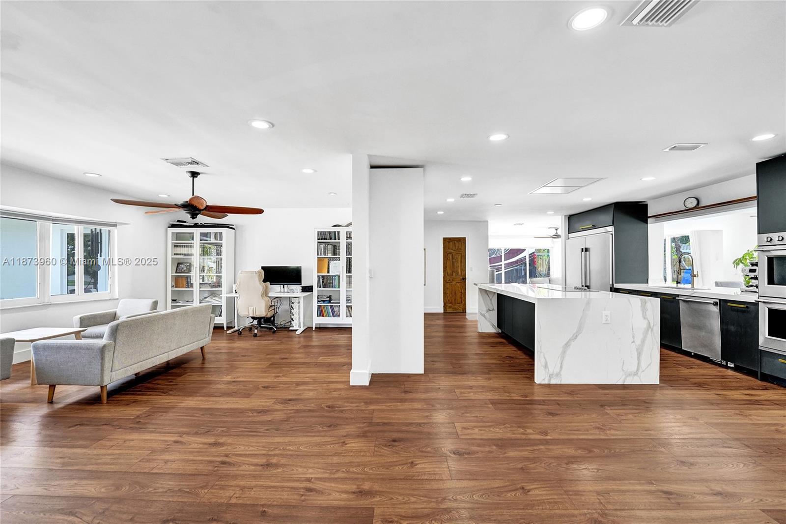 HOLLYWOOD HILLS NORTH SEC - Residential