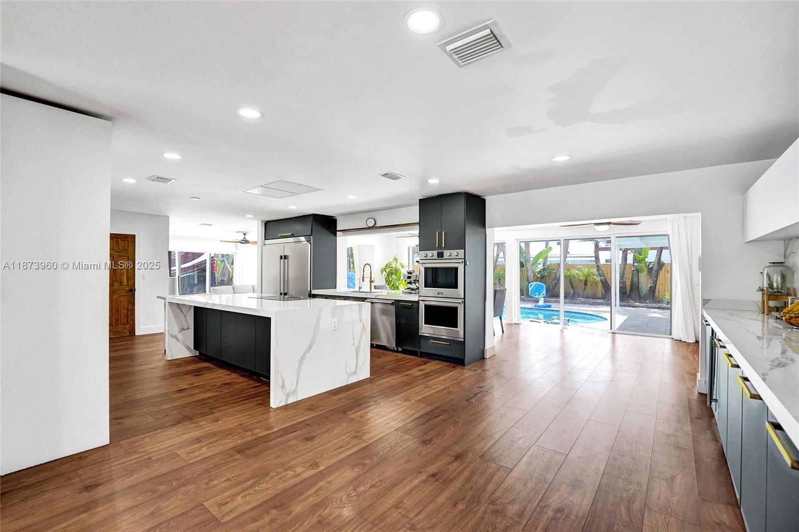 HOLLYWOOD HILLS NORTH SEC - Residential